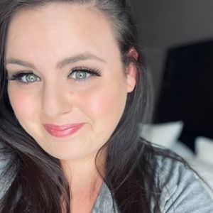 Meet your Posher, Sylvia